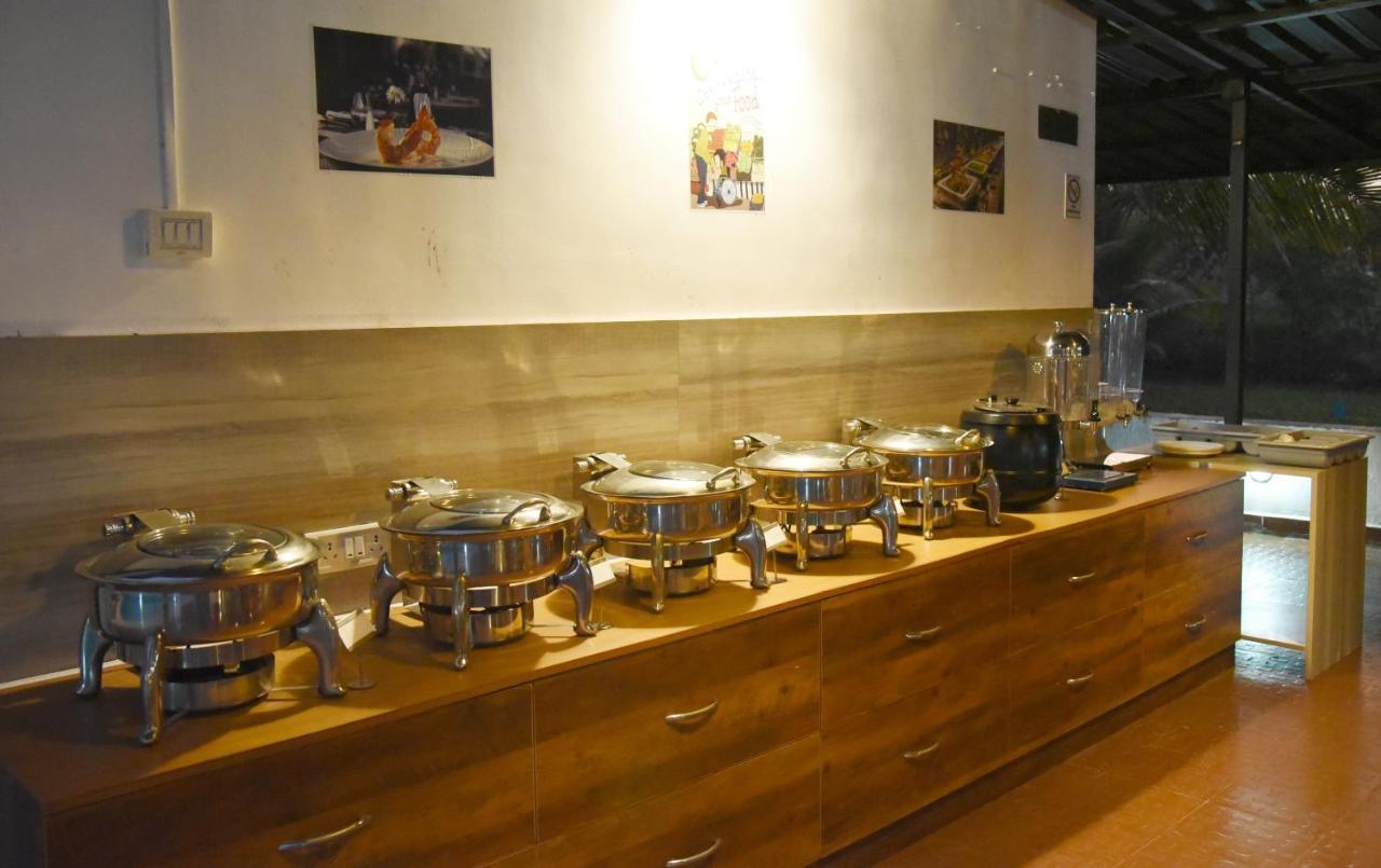 Clarissa Resort Goa Saligao 外观 照片